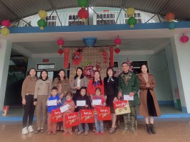 Trường mầm non Kỳ Hoa tổ chức hoạt động "Xuân gắn kết - Tết sẽ chia"