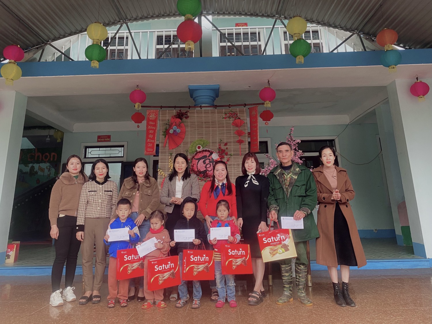 Trường mầm non Kỳ Hoa tổ chức hoạt động "Xuân gắn kết - Tết sẽ chia"