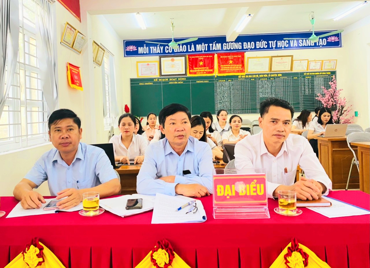 CHI BỘ TRƯỜNG MẦM NON KỲ HOA TỔ CHỨC SINH HOẠT CHUYÊN ĐỀ: NÂNG CAO CHẤT LƯỢNG HỌC TẬP VÀ LÀM THEO TẤM GƯƠNG TƯ TƯỞNG ĐẠO ĐỨC, PHONG CÁCH HỒ CHÍ MINH “XÂY DỰNG TINH THẦN ĐOÀN KẾT NỘI BỘ”