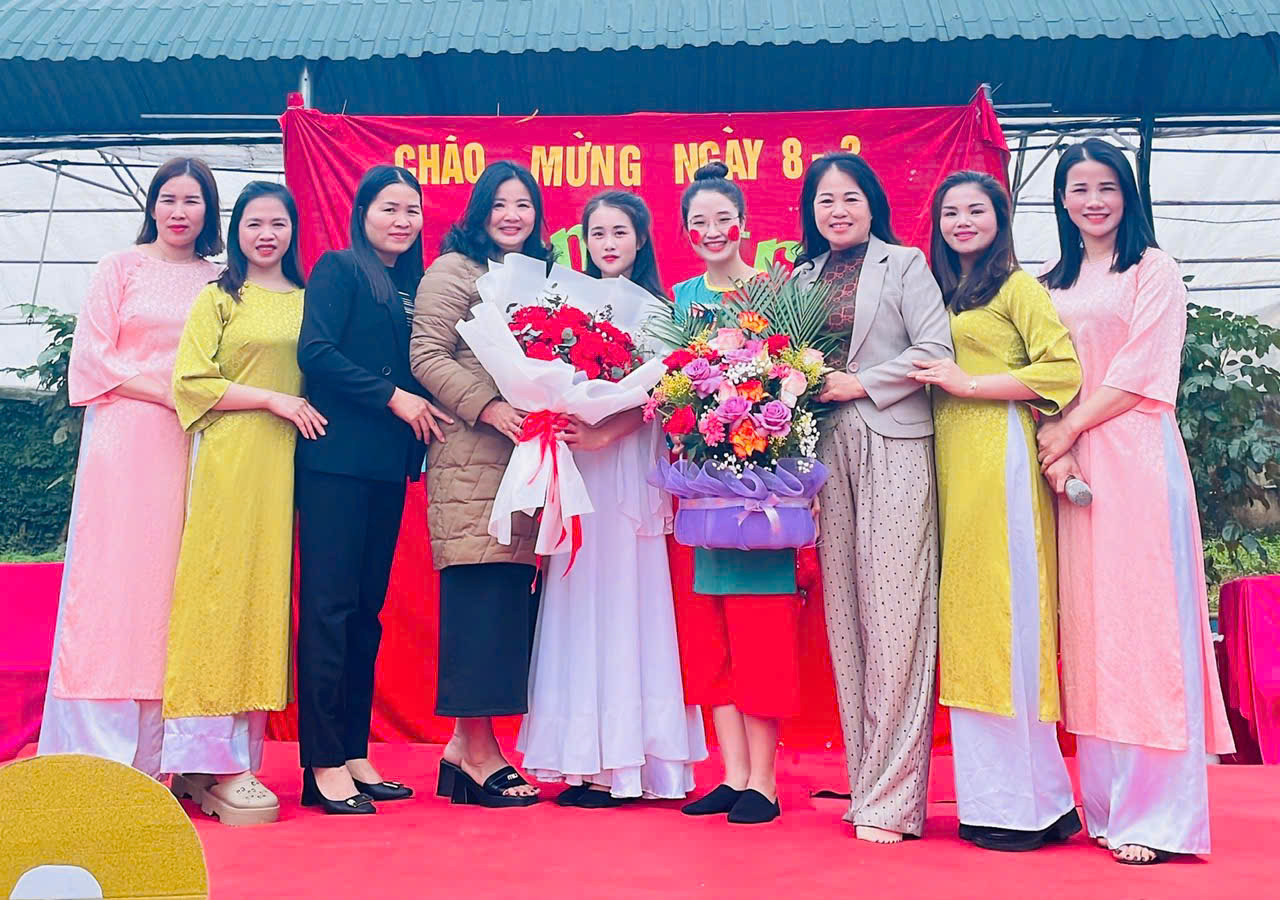 SÔI NỔI HOẠT ĐỘNG HỘI GIẢNG CHÀO MỪNG NGÀY QUỐC TẾ PHỤ NỮ 8 THÁNG 3 Ở TRƯỜNG MẦM NON KỲ HOA