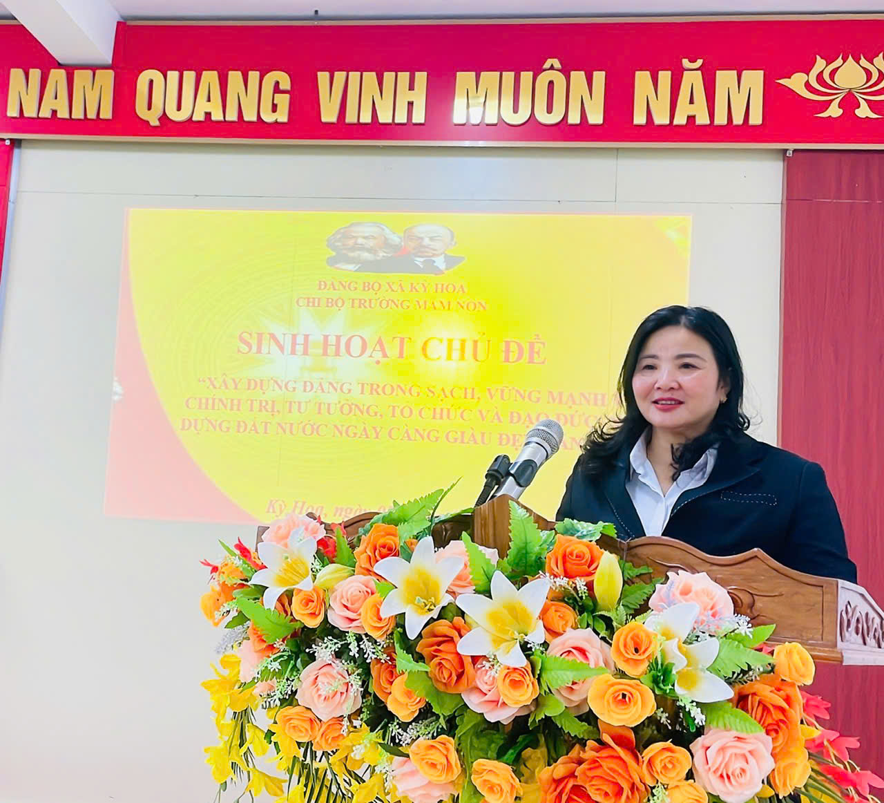CHI BỘ TRƯỜNG MẦM NON KỲ HOA TỔ CHỨC CHUYÊN ĐỀ  "XÂY DỰNG ĐẢNG TRONG SẠCH VỮNG MẠNH VỀ CHÍNH TRỊ TƯ TƯỞNG, TỔ CHỨC VÀ ĐẠO ĐỨC; XÂY DỰNG ĐẤT NƯỚC NGÀY CÀNG GIÀU ĐẸP, VĂN MINH"
