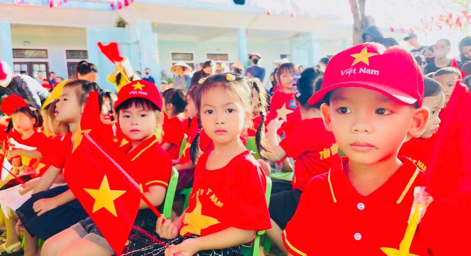 RỘN RÀNG NGÀY HỘI ĐẾN TRƯỜNG CỦA BÉ TẠI TRƯỜNG MẦM NON KỲ HOA