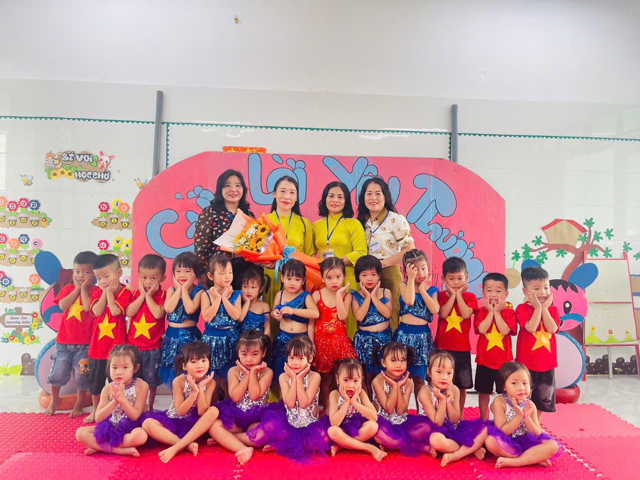 SÔI NỔI HOẠT ĐỘNG THAO GIẢNG CHÀO MỪNG NGÀY 20/10 TẠI TRƯỜNG MẦM NON KỲ HOA